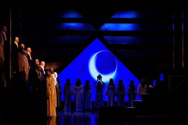 Aida - Chór na tle księżyca